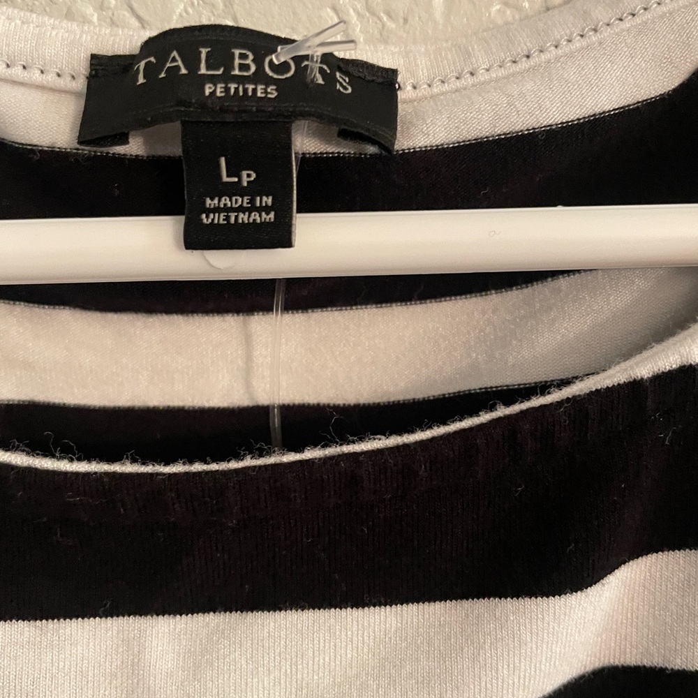 Talbots black and white striped shirt with flutter type sleeves size LP - Picture 2 of 4